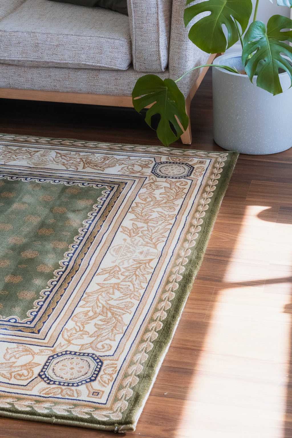 Benevolence T10 Green